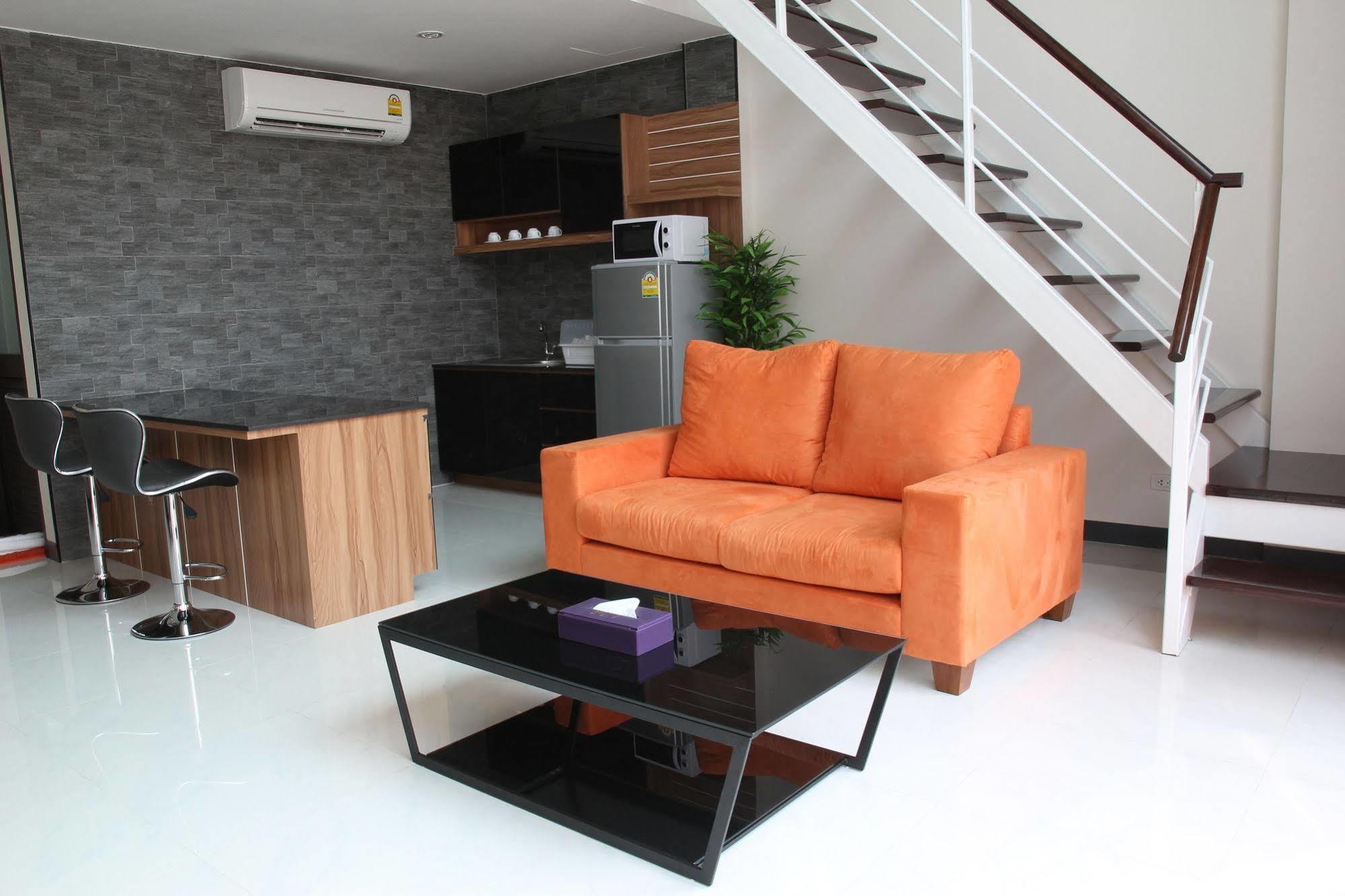 D-box Hostel Bangkok