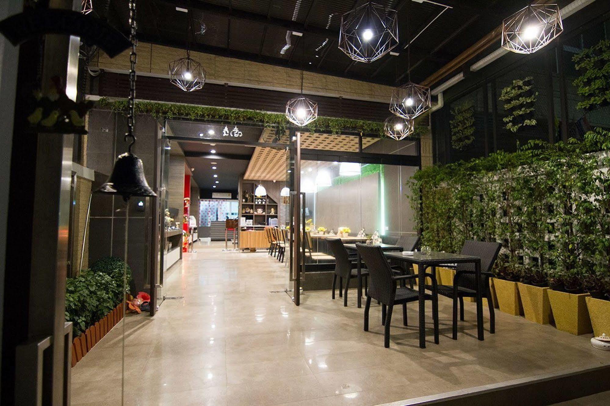 Hostel D-box Bangkok