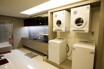 D-box * Bangkok